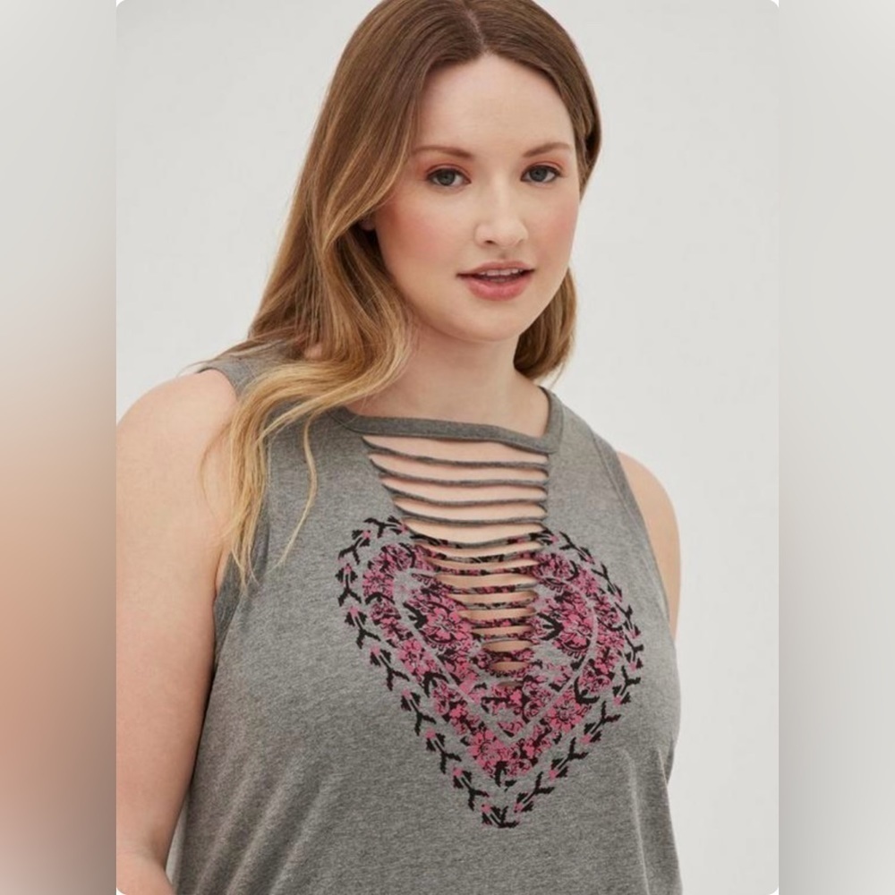 Torrid Slasher Tank - Tapesty Heart (NWOT)​ - Picture 4 of 9